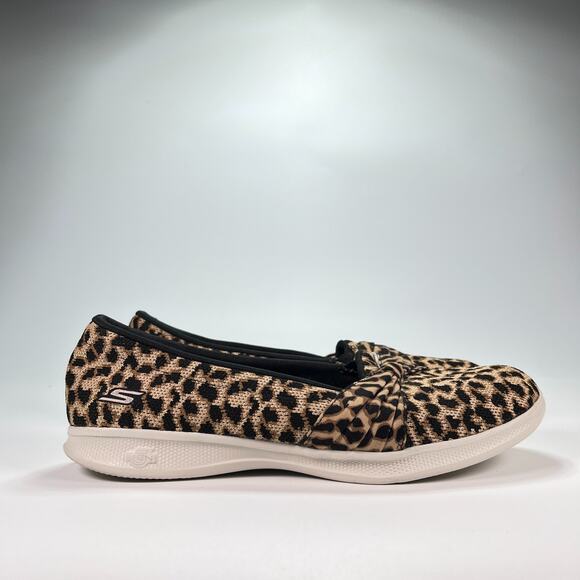 Skechers Goga Mat Leopard Slip On Comfort Sandals 136303 Women's Size 9.5 - Picture 1 of 10